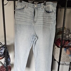 Torrid Women's Straight Leg Jeans in Light Blue